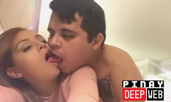 Romansa Espesyal Habang Nakaturok sa Puwet Ang Tite