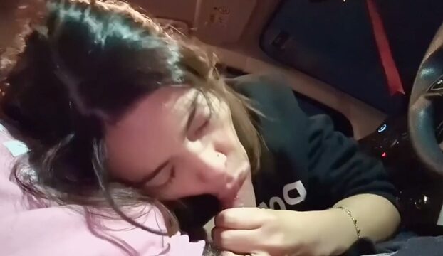 Sa Parking ng Mall Nagmilagro Ang Matinik na Sekyu at Service Crew!