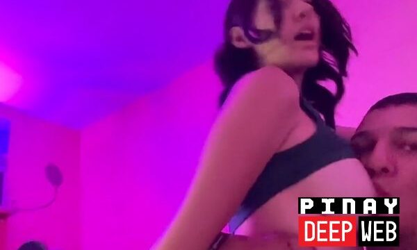 Her Puke Don’t Lie! Shettt! Basang Basa, Halatang Sarap na Sarap Siya!